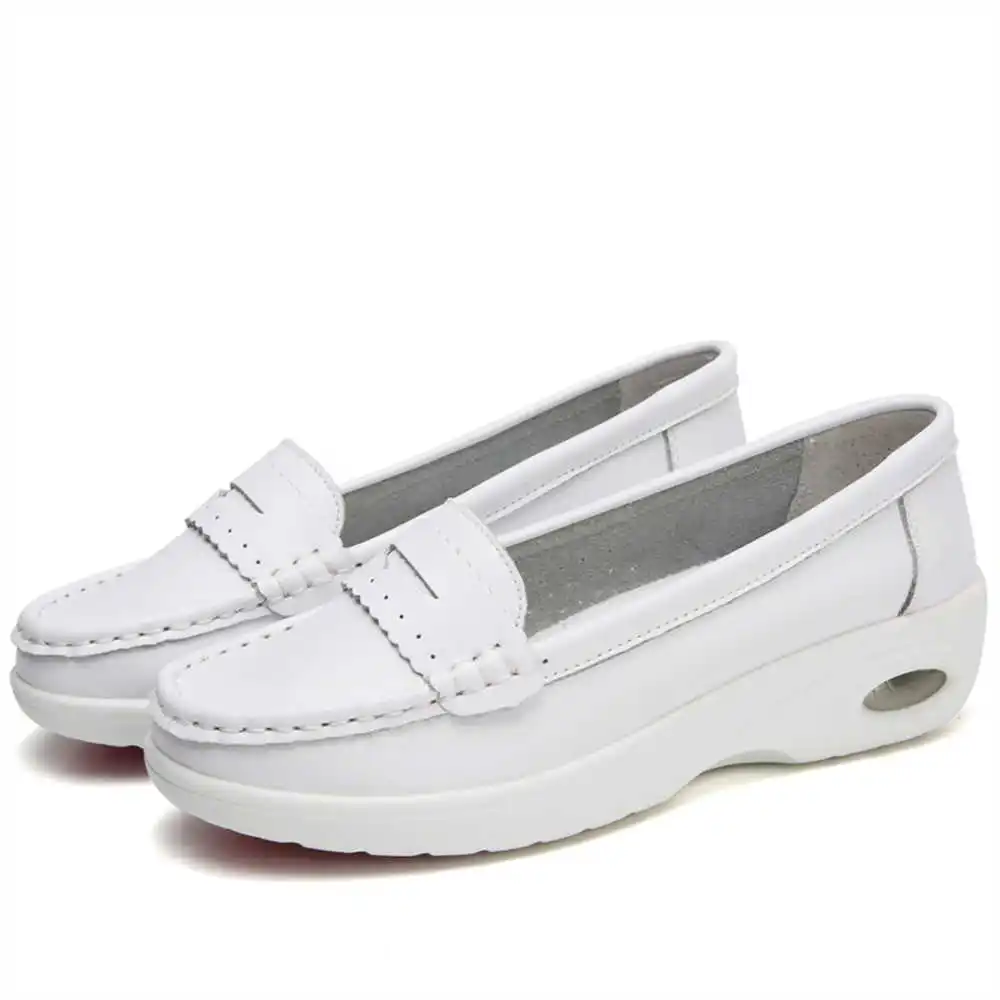 Thick Sole Slipon White Traine – Wedding Supply Store Canada recenzja i cena